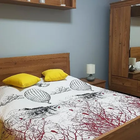 Appartement Yellow House Luxury Berceni Boekarest