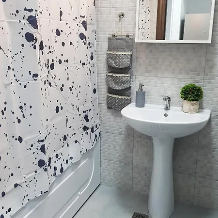 Yellow House Luxury Berceni