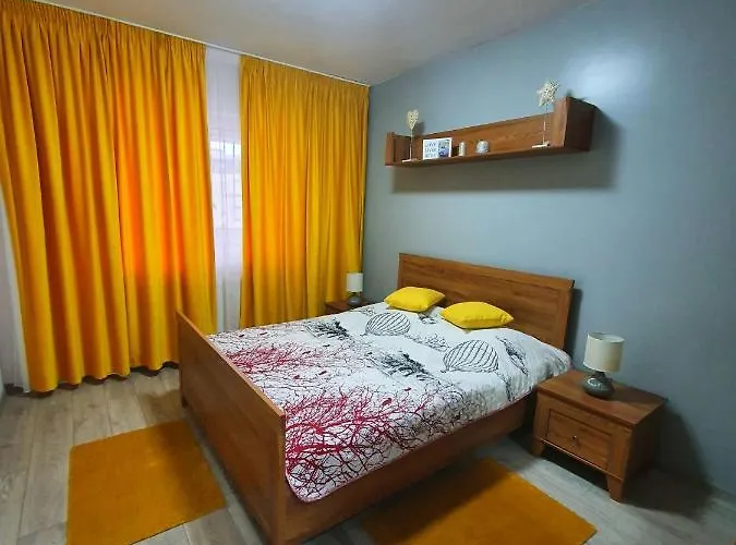 Yellow House Luxury Berceni Bukarest